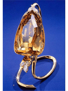 カットされた黄色原石せいひん