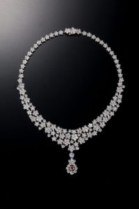 ２億円ピンクダイヤ